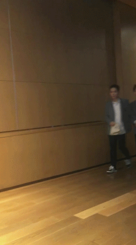 주학년 주진우 생각보다 더친한게ㅋㅋㅋ손잡고 장난치는거봐.gif | 인스티즈