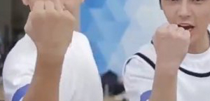 그런데 박우진 손크기 이건 진자 좀 충격이엇슴 | 인스티즈