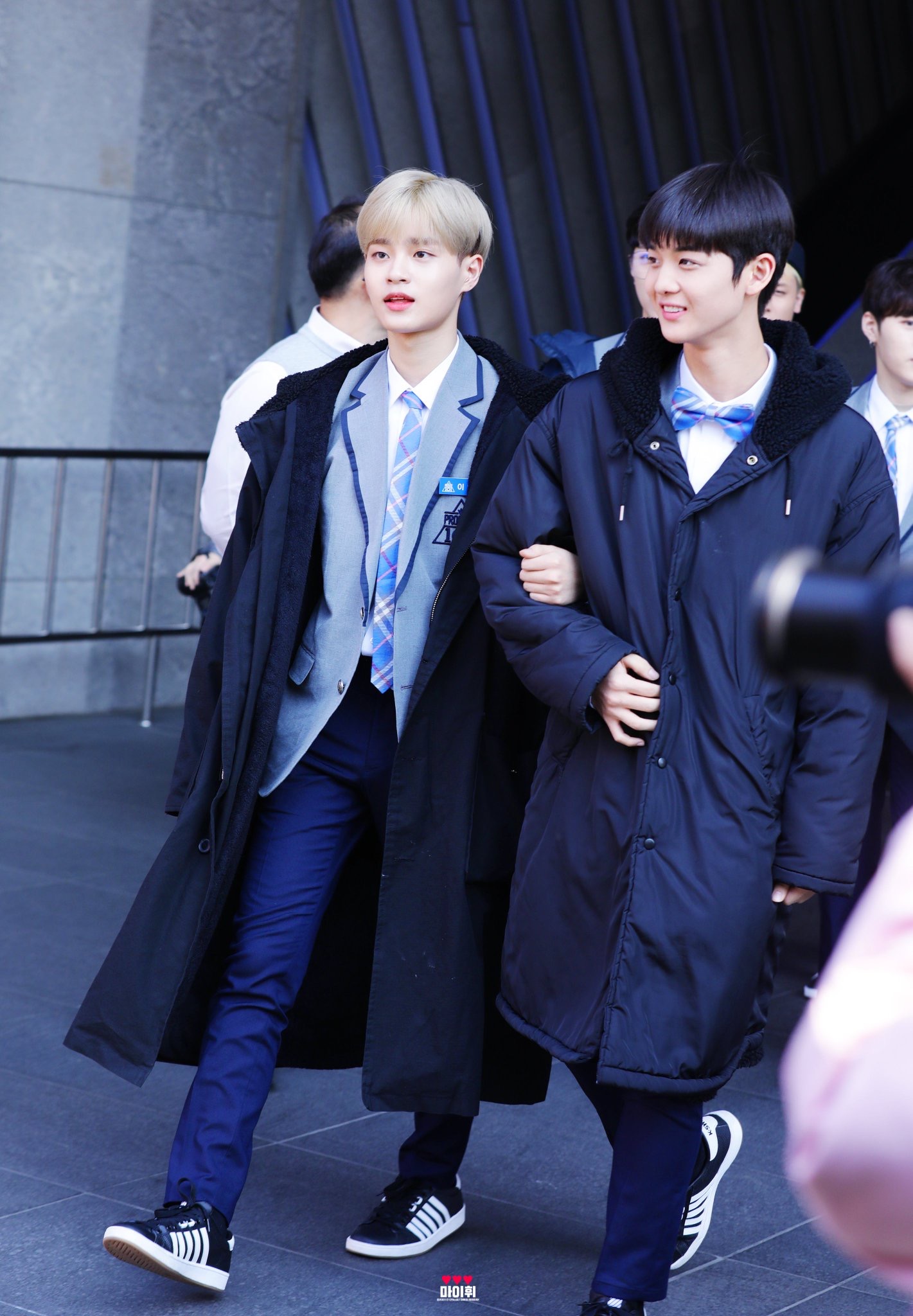 진영이랑 대휘 같이 있는 거 보면 괜시리 웃음 난다 | 인스티즈