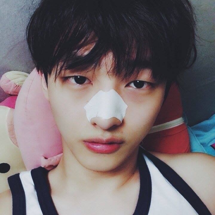 근데 있잖아 윤지성 진짜 잘생겼어 | 인스티즈