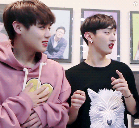 옹성우 맨날 자기보다 큰애들이랑 자주 붙어있어서 | 인스티즈