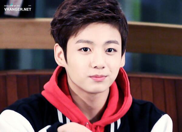 데뷔 초에 정국이 이마 까면 25살이라고 하고 그랬는데 | 인스티즈